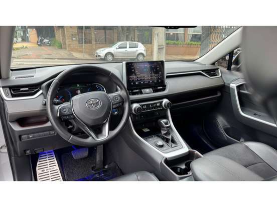 TOYOTA-RAV4-2019