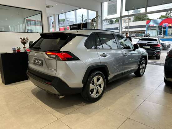 TOYOTA-RAV4-2020