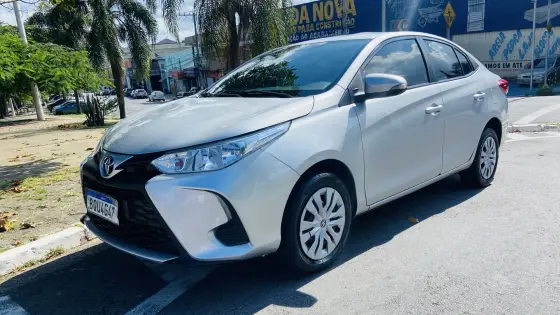 TOYOTA YARIS 1.5 16V FLEX SEDAN XL LIVE MULTIDRIVE