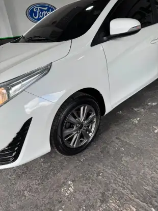 TOYOTA-YARIS-2020