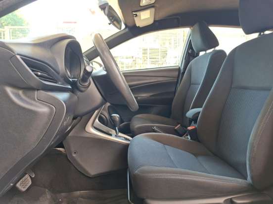 TOYOTA-YARIS-2020
