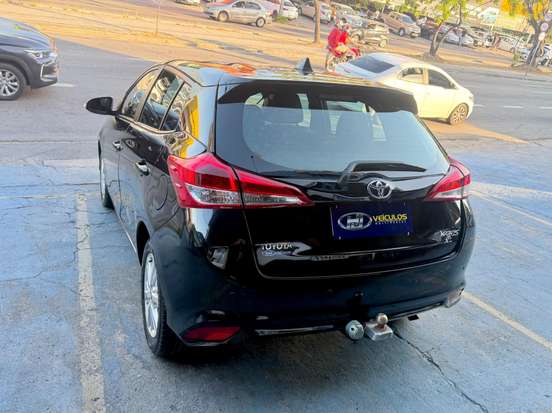 TOYOTA-YARIS-2019