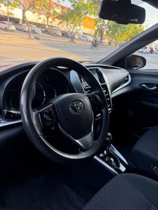 TOYOTA-YARIS-2019