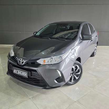 TOYOTA-YARIS-2022