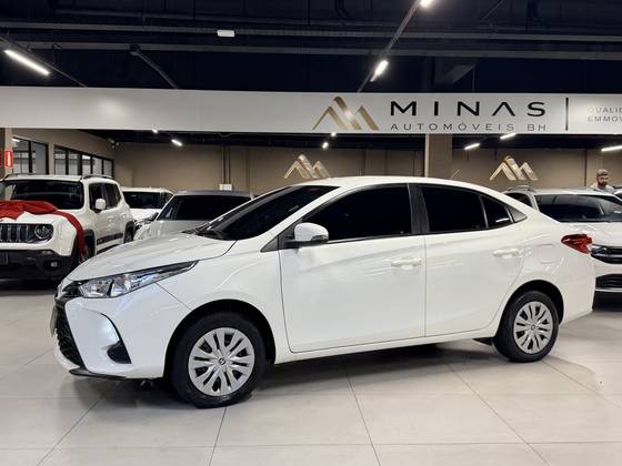 TOYOTA YARIS 1.5 16V FLEX SEDAN XL LIVE MULTIDRIVE