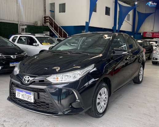 TOYOTA-YARIS-2024
