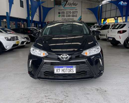 TOYOTA-YARIS-2024