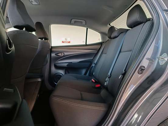 TOYOTA-YARIS-2024