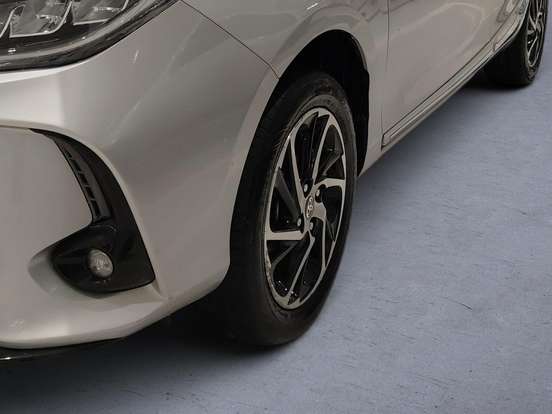 TOYOTA-YARIS-1.5 16V FLEX SEDAN XLS CONNECT MULTIDRIVE TOYOTA-YARIS-2022