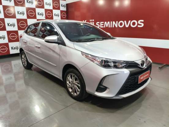 TOYOTA-YARIS-2023