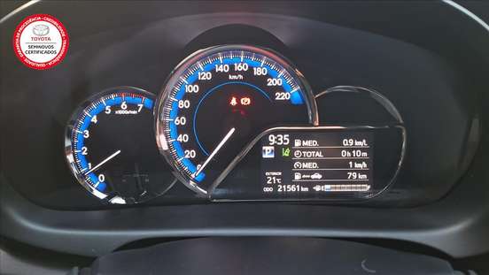 TOYOTA-YARIS-2024