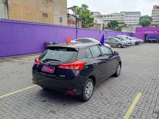 TOYOTA-YARIS-2024
