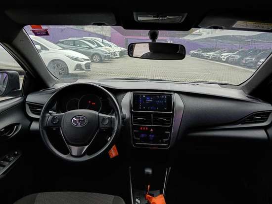 TOYOTA-YARIS-2024