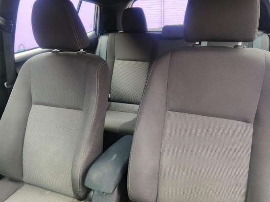 TOYOTA-YARIS-2024