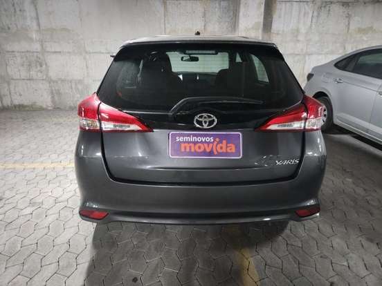 TOYOTA-YARIS-2024
