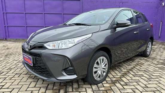 TOYOTA-YARIS-2024