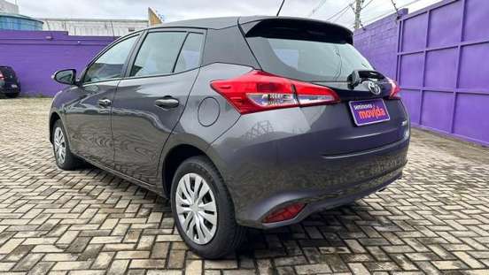 TOYOTA-YARIS-2024