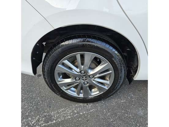 TOYOTA-YARIS-2020