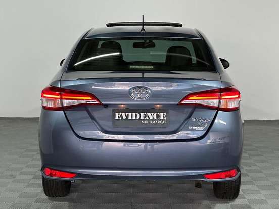 TOYOTA-YARIS-2020