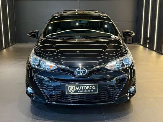 TOYOTA-YARIS-2022