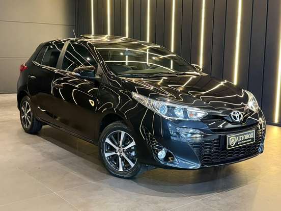 TOYOTA-YARIS-2022