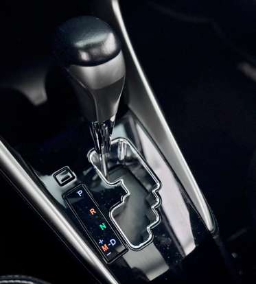 TOYOTA-YARIS-2018