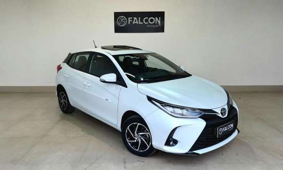 TOYOTA-YARIS-2023