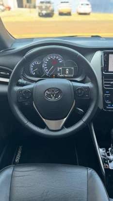 TOYOTA-YARIS-2021