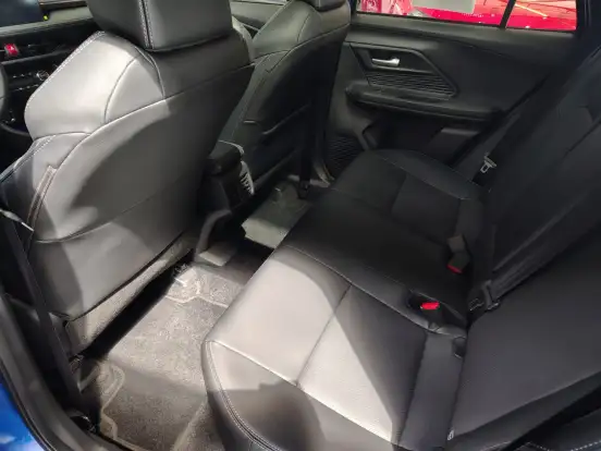 TOYOTA-YARIS CROSS-2026