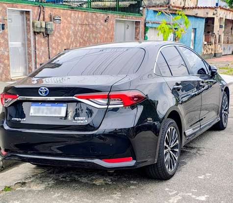 TOYOTA-COROLLA-2024