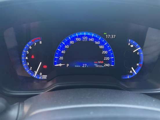 TOYOTA-COROLLA-2025