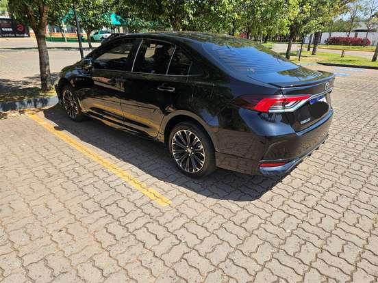 TOYOTA-COROLLA-2021
