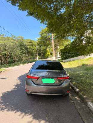 TOYOTA-COROLLA-2018
