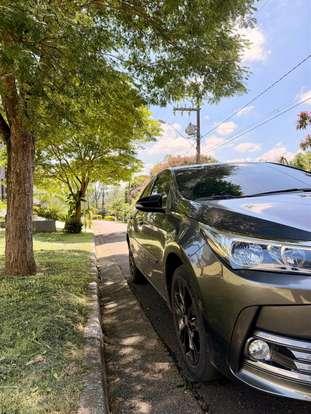 TOYOTA-COROLLA-2018