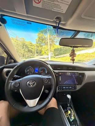 TOYOTA-COROLLA-2018