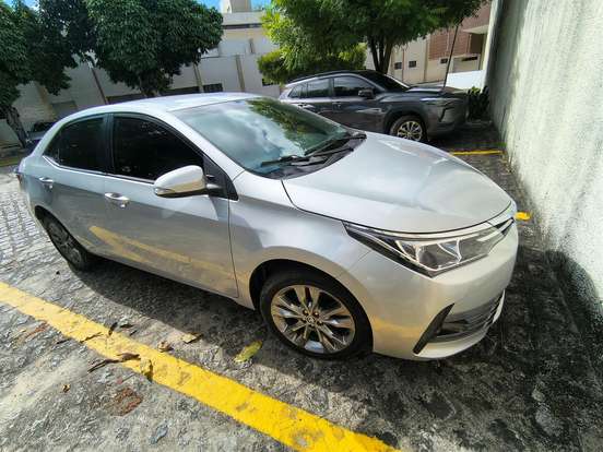 TOYOTA-COROLLA-2018