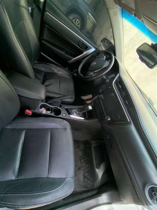 TOYOTA-COROLLA-2018