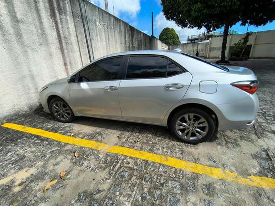 TOYOTA-COROLLA-2018