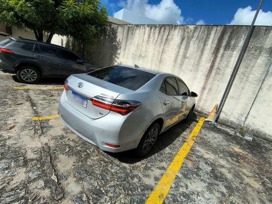 TOYOTA-COROLLA-2018