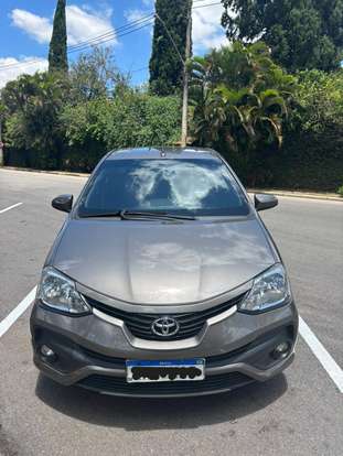 TOYOTA-ETIOS-2017