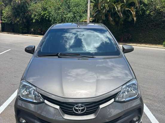 TOYOTA-ETIOS-1.5 X SEDAN 16V FLEX 4P AUTOMÁTICO TOYOTA-ETIOS-2017