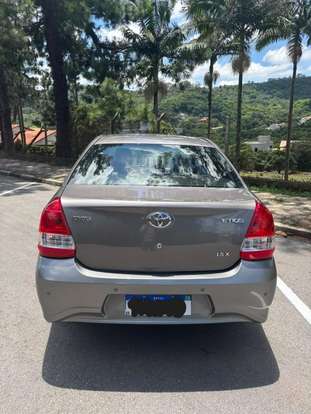 TOYOTA-ETIOS-2017