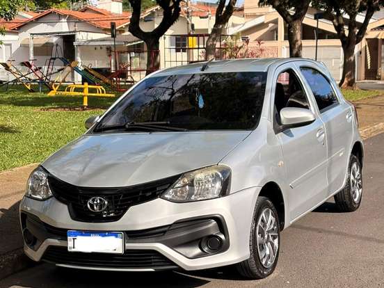 TOYOTA-ETIOS-1.3 X 16V FLEX 4P MANUAL TOYOTA-ETIOS-2019