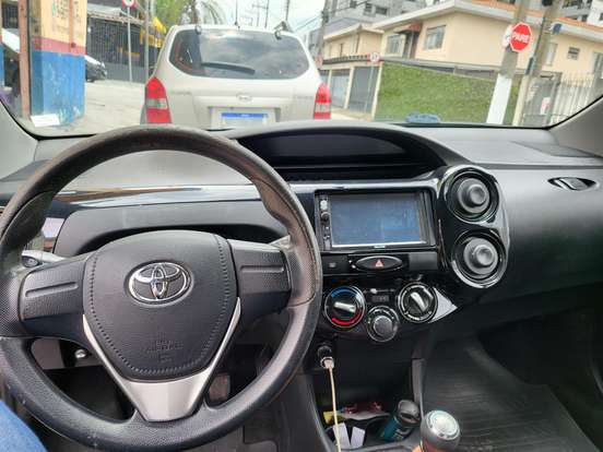 TOYOTA-ETIOS-1.3 X 16V FLEX 4P MANUAL TOYOTA-ETIOS-2016