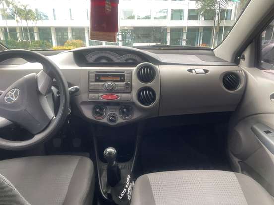 TOYOTA-ETIOS-1.3 XS 16V FLEX 4P MANUAL TOYOTA-ETIOS-2012