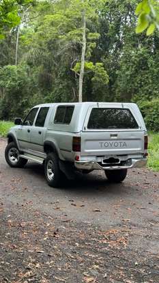 TOYOTA-HILUX-3.0 SRV 4X2 CD 8V DIESEL 4P MANUAL TOYOTA-HILUX-2001