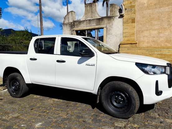 TOYOTA-HILUX-2.8 D-4D TURBO DIESEL CD POWER PACK 4X4 MANUAL TOYOTA-HILUX-2022