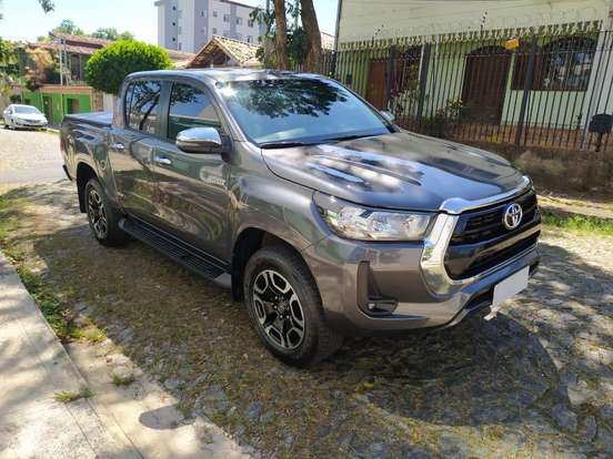 TOYOTA-HILUX-2.8 D-4D TURBO DIESEL CD SRV 4X4 AUTOMÁTICO TOYOTA-HILUX-2021