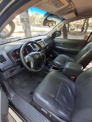 TOYOTA-HILUX-2014
