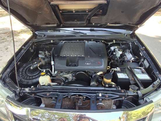 TOYOTA-HILUX-3.0 SR 4X4 CD 16V TURBO INTERCOOLER DIESEL 4P MANUAL TOYOTA-HILUX-2014